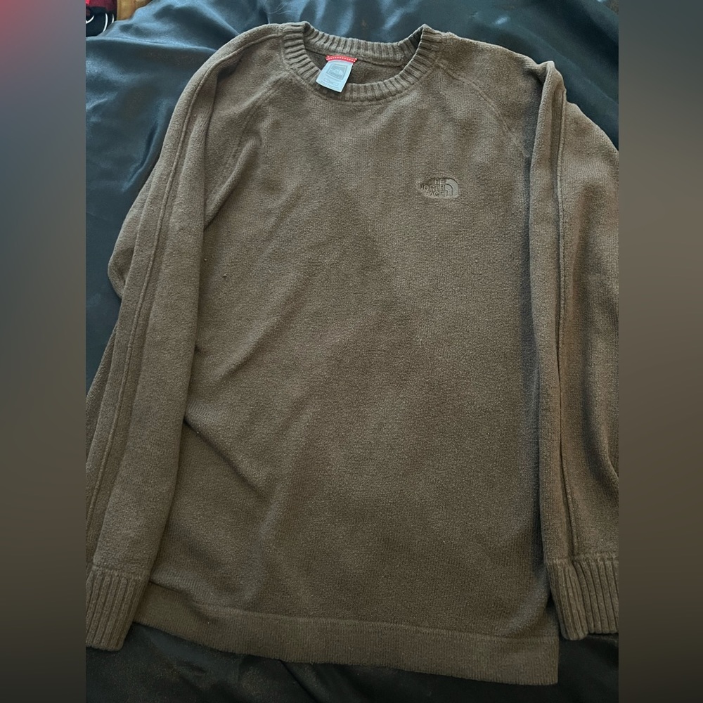 Brown men’s north face sweater